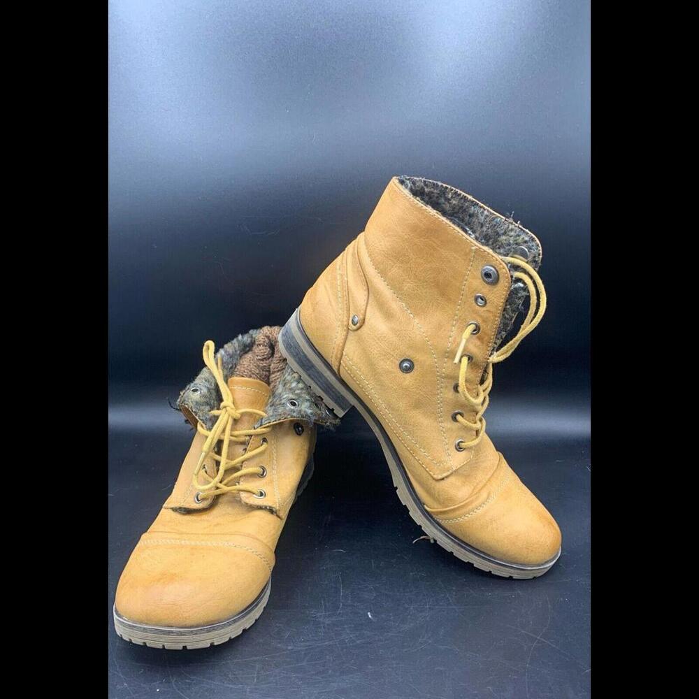 Refresh Womens 8.5 Winter Leather Boots , CB-4